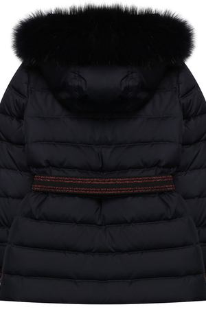 Стеганая куртка с поясом и меховой отделкой на капюшоне Yves Salomon Enfant Yves Salomon 9WEM020XXD0XW/8-12 вариант 2 купить с доставкой