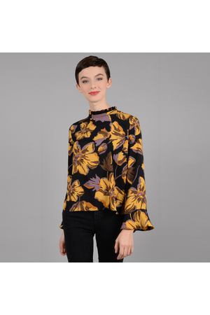 Блузка с воротником-стойкой со сборками, расклешенные рукава Molly Bracken 69023