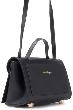 Кожаная сумка на плечевом ремне Salvatore Ferragamo Salvatore Ferragamo 0684653/золотой замок/ Черный купить с доставкой