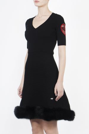 Приталенное платье с декором Philipp Plein Philipp Plein WKG0080 Черный/мех,серд.красн