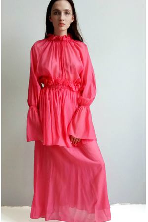 Платье с баской розовое Alisa Kuzembaeva Pink Candy dress with skirt купить с доставкой