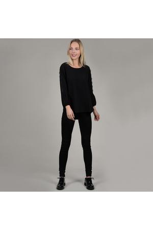 Блузка плиссированная с украшением на вырезе и длинными рукавами Molly Bracken 69003