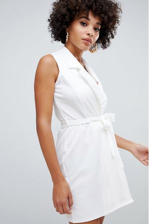 Белое платье без рукавов с поясом Missguided - Белый Missguided 66653 купить с доставкой