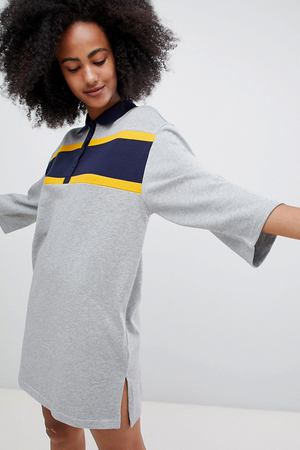 Серое oversize-платье регби Monki - Серый Monki 50980 купить с доставкой