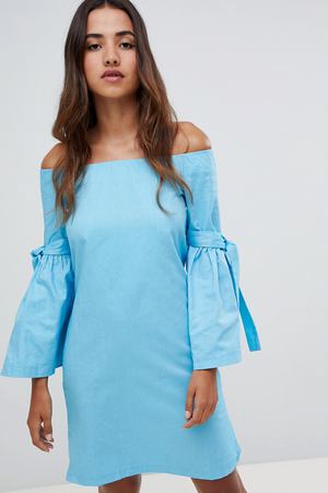 Платье с открытыми плечами и завязками Closet London - Синий Closet London 16861