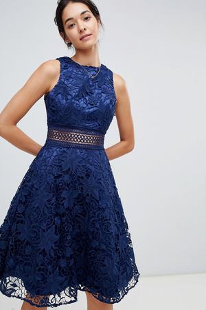 Темно-синее короткое приталенное платье из кружева Chi Chi London Chi Chi London 134861