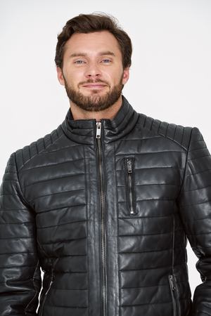 Утепленная кожаная куртка Urban Fashion for Men 139712 купить с доставкой